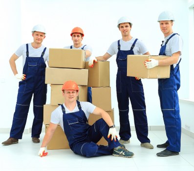 Professional moving van service for Ealing flat removals