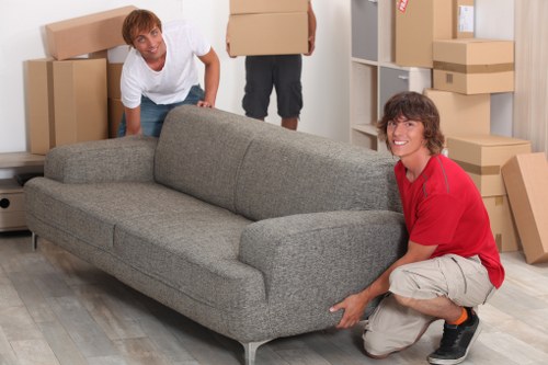 Local moving team handling access and parking challenges in Ealing
